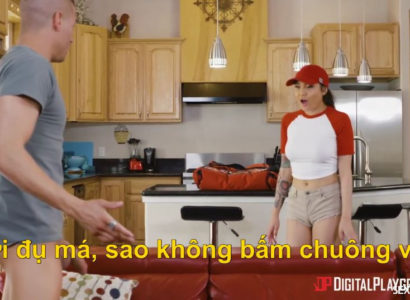 Gái giao hàng mất nết Vietsub